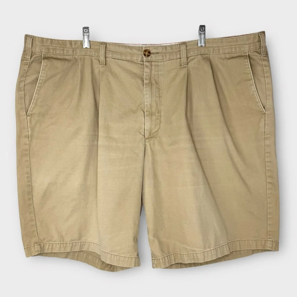 Dockers Tan Flat Front Shorts Classic Style Men’s 46 Dress Shorts Chinos Pleated